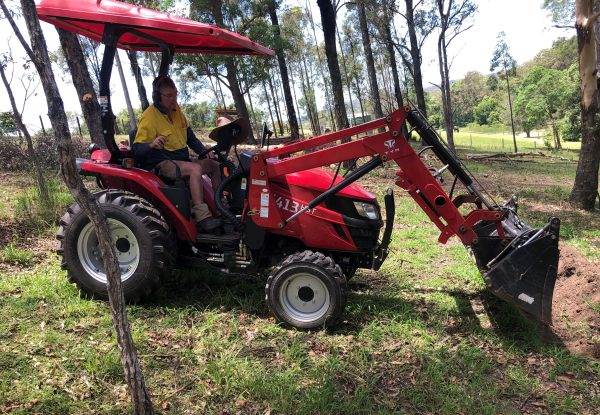 AHCMOM202 Operate Tractors - V.E.T. Centre Qld - Vocational Education & Training