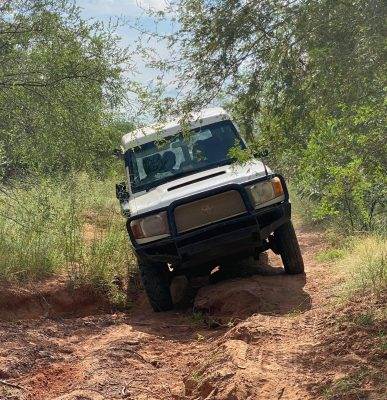 RIIVEH305F Operate and maintain a four-wheel drive vehicle - V.E.T. Centre Qld - Vocational Education & Training